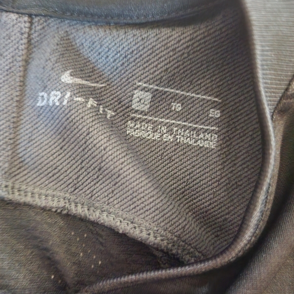 Nike Women’s Black Short Sleeve Dri-FIT Tee - Picture 3 of 5